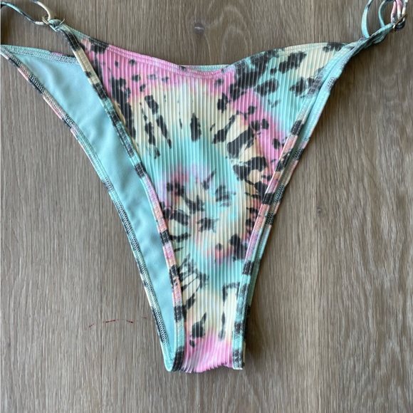 Hollister Other - Hollister bottom bikini 👙